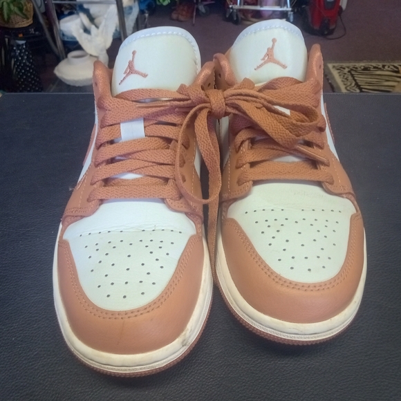 Jordan Kids Sneakers - White and Brown - Picture 1 of 4